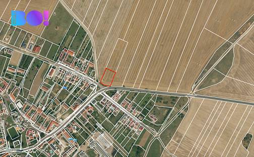 Prodej stavebního pozemku 1 900 m², Zvěrkovice, okres Třebíč