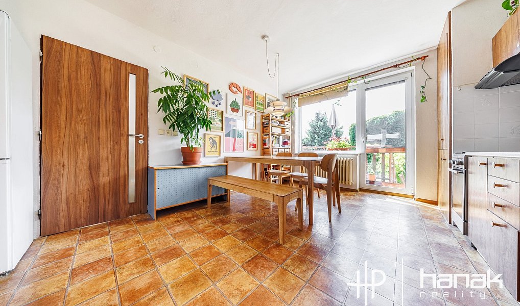 Prodej domu 243 m² s pozemkem 939 m², Hradčany-Kobeřice – náhled fotky 3