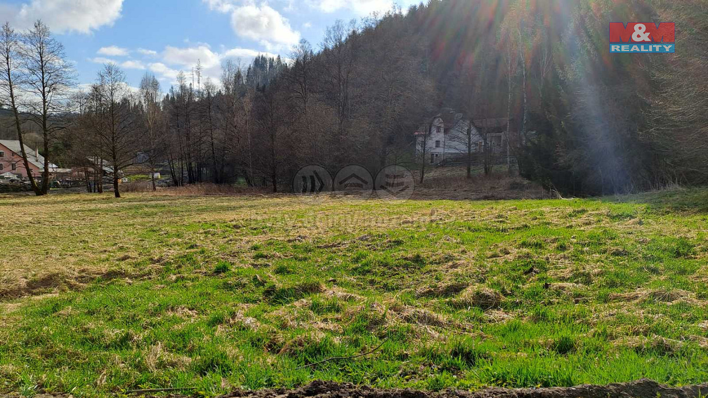 Prodej stavebního pozemku 992 m²