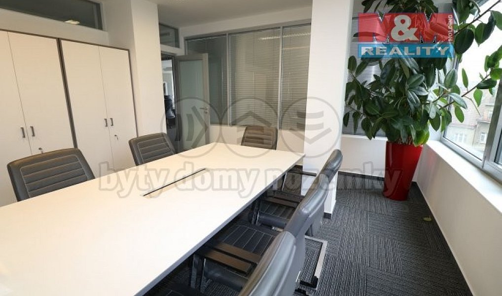 Pronájem kanceláře 373 m², Praha – náhled fotky 8