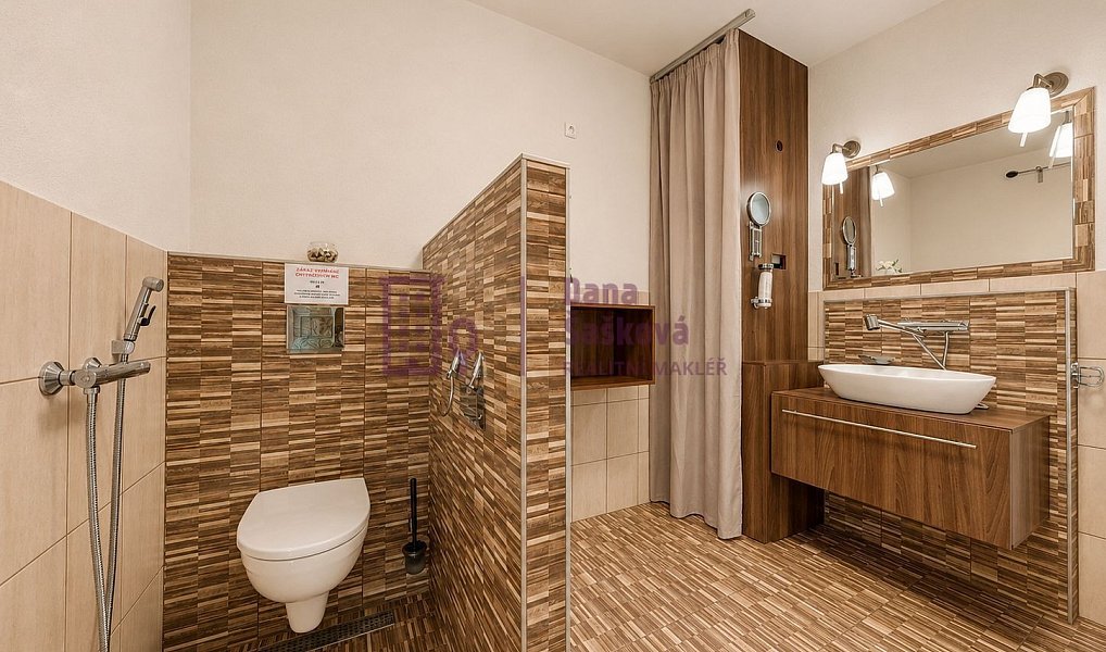 Prodej domu 210 m² s pozemkem 2 641 m², Rodvínov – náhled fotky 13