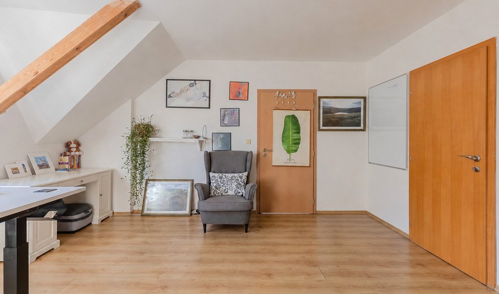 Prodej domu 187 m² s pozemkem 859 m², Skorkov – náhled fotky 15