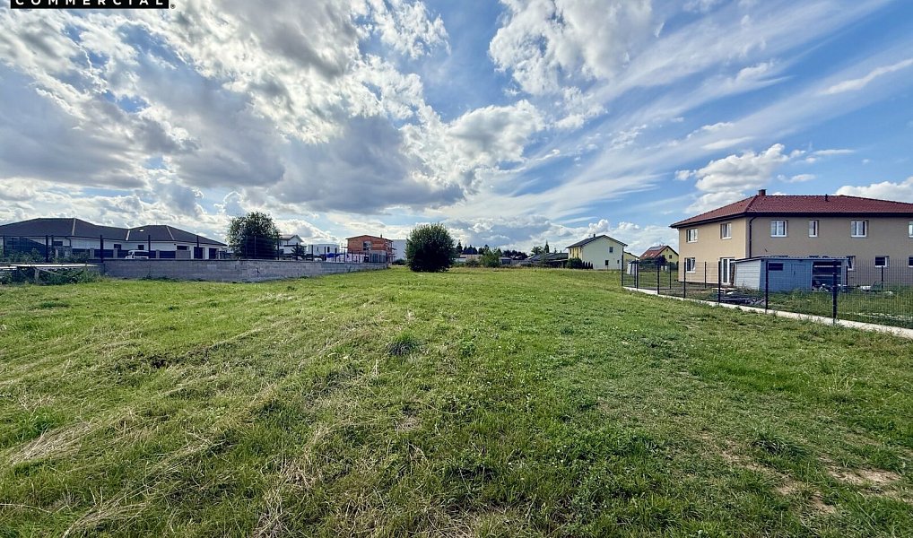 Prodej stavebního pozemku 1 551 m², Křenice – náhled fotky 3