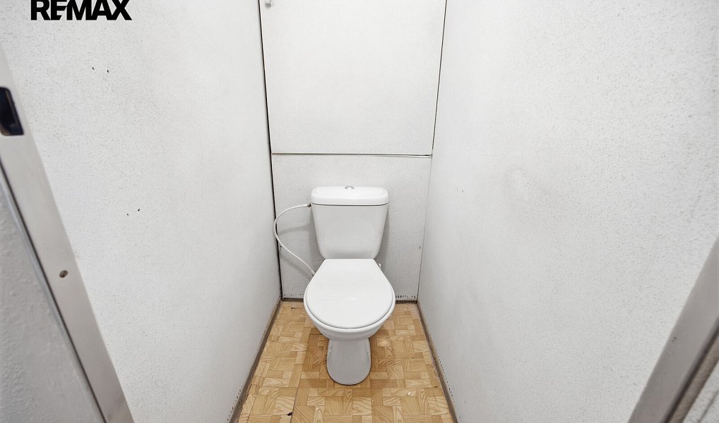 Prodej bytu 3+1 68 m², Praha – náhled fotky 20