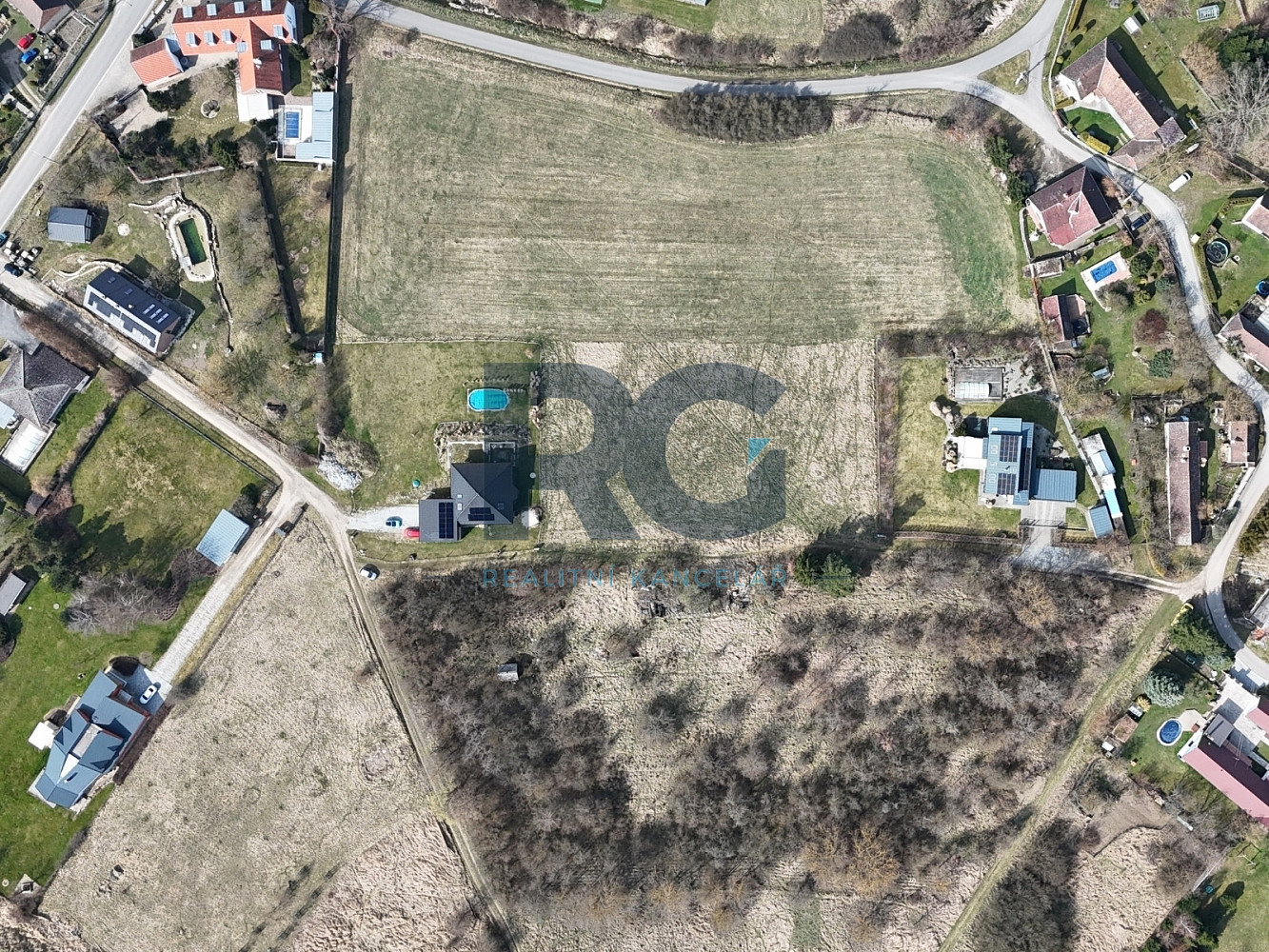 Prodej stavebního pozemku 1 600 m² – fotografie 3