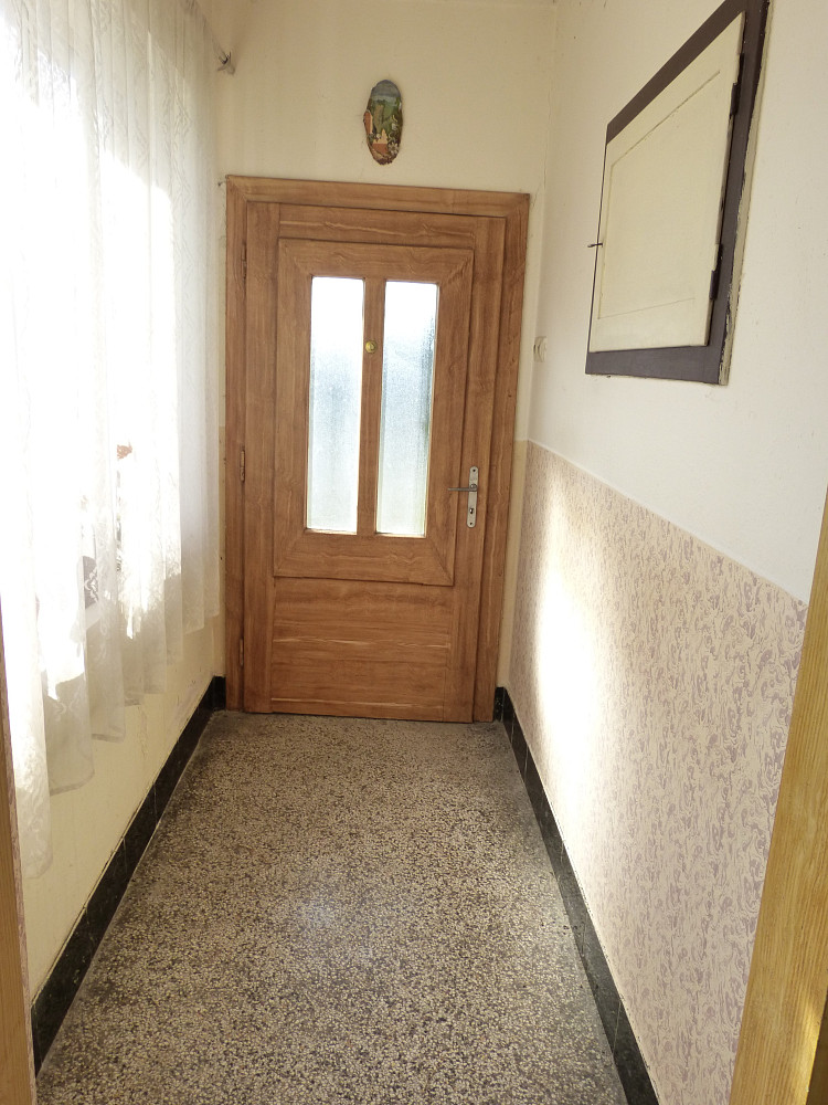Prodej domu 230 m² s pozemkem 2 085 m² – fotografie 2