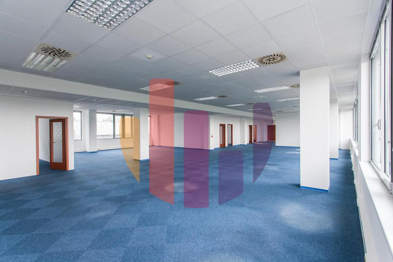 Pronájem kanceláře 77 m² — photo 4