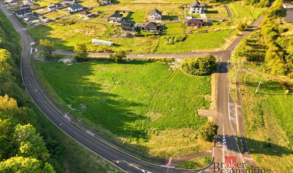 Prodej stavebního pozemku 895 m², Hory – náhled fotky 8