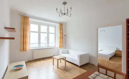 Pronájem bytu 2+1 55 m², náměstí Hrdinů, Praha 4 - Nusle