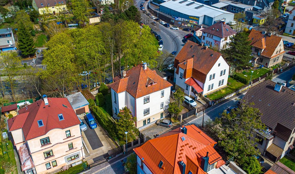 Prodej domu 300 m² s pozemkem 870 m², Liberec – náhled fotky 2