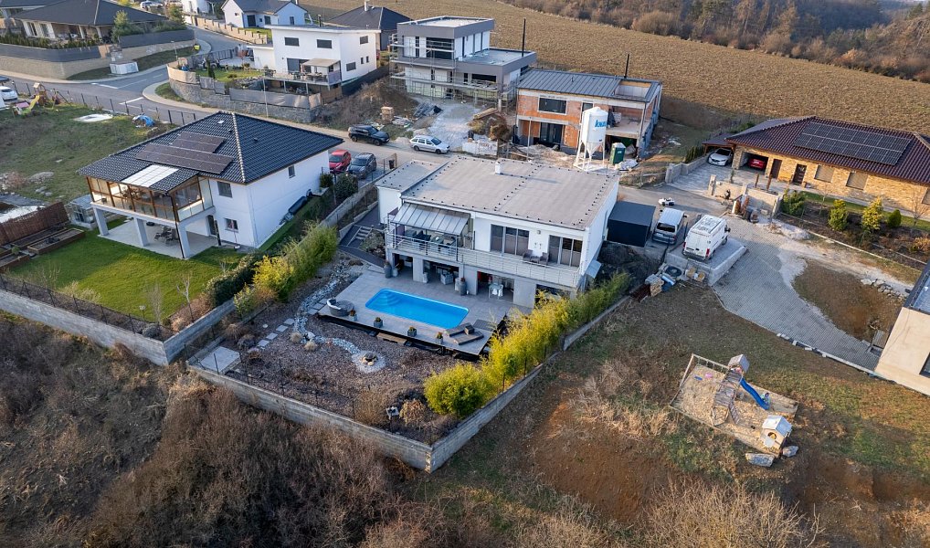 Prodej domu 140 m² s pozemkem 663 m², Králův Dvůr – náhled fotky 35