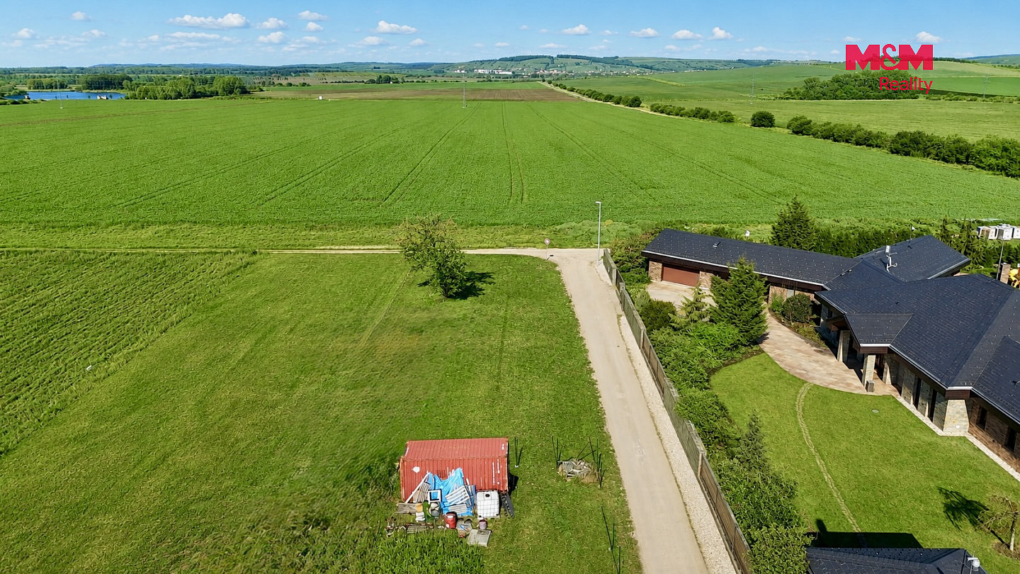 Prodej stavebního pozemku 646 m² — photo 2