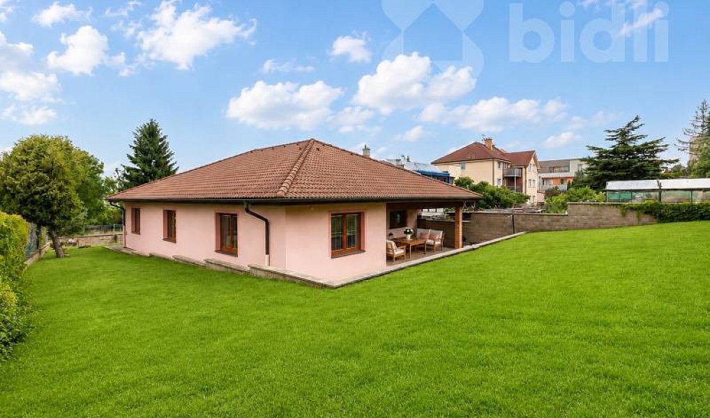 Prodej domu 220 m² s pozemkem 715 m², Praha – náhled fotky 16