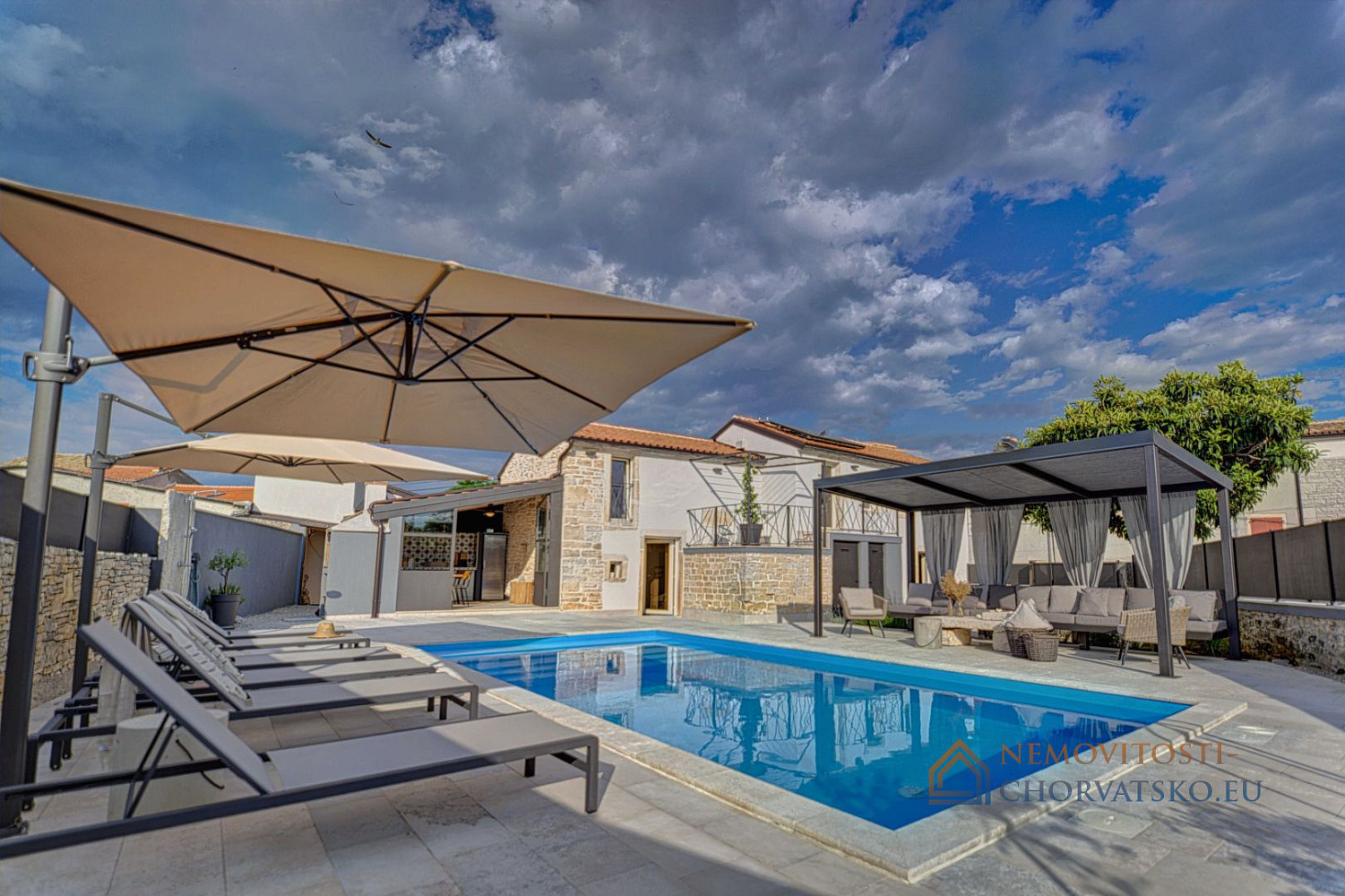 Prodej domu 136 m² s pozemkem 350 m², Kanfanar