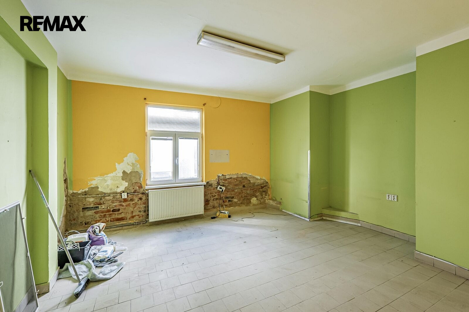 Pronájem kanceláře 260 m² – fotografie 5