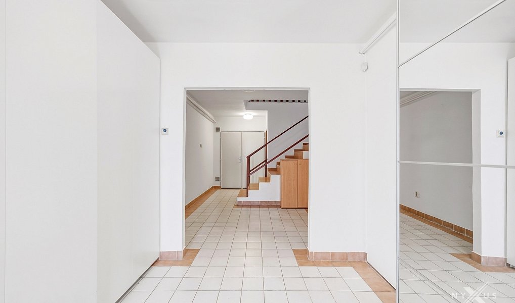 Prodej domu 245 m² s pozemkem 159 m², Praha – náhled fotky 29