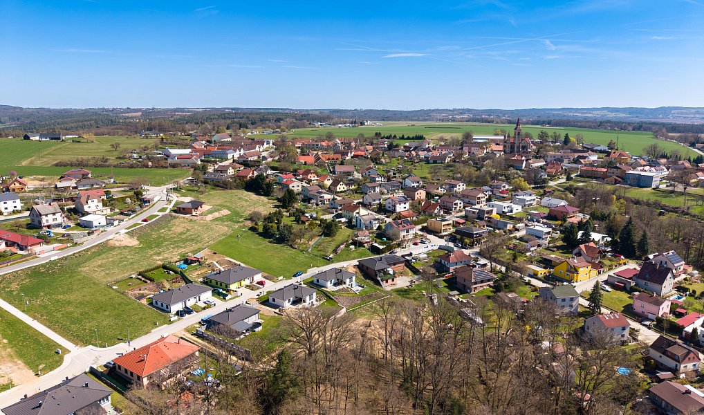 Prodej stavebního pozemku 848 m², Hosín – náhled fotky 6