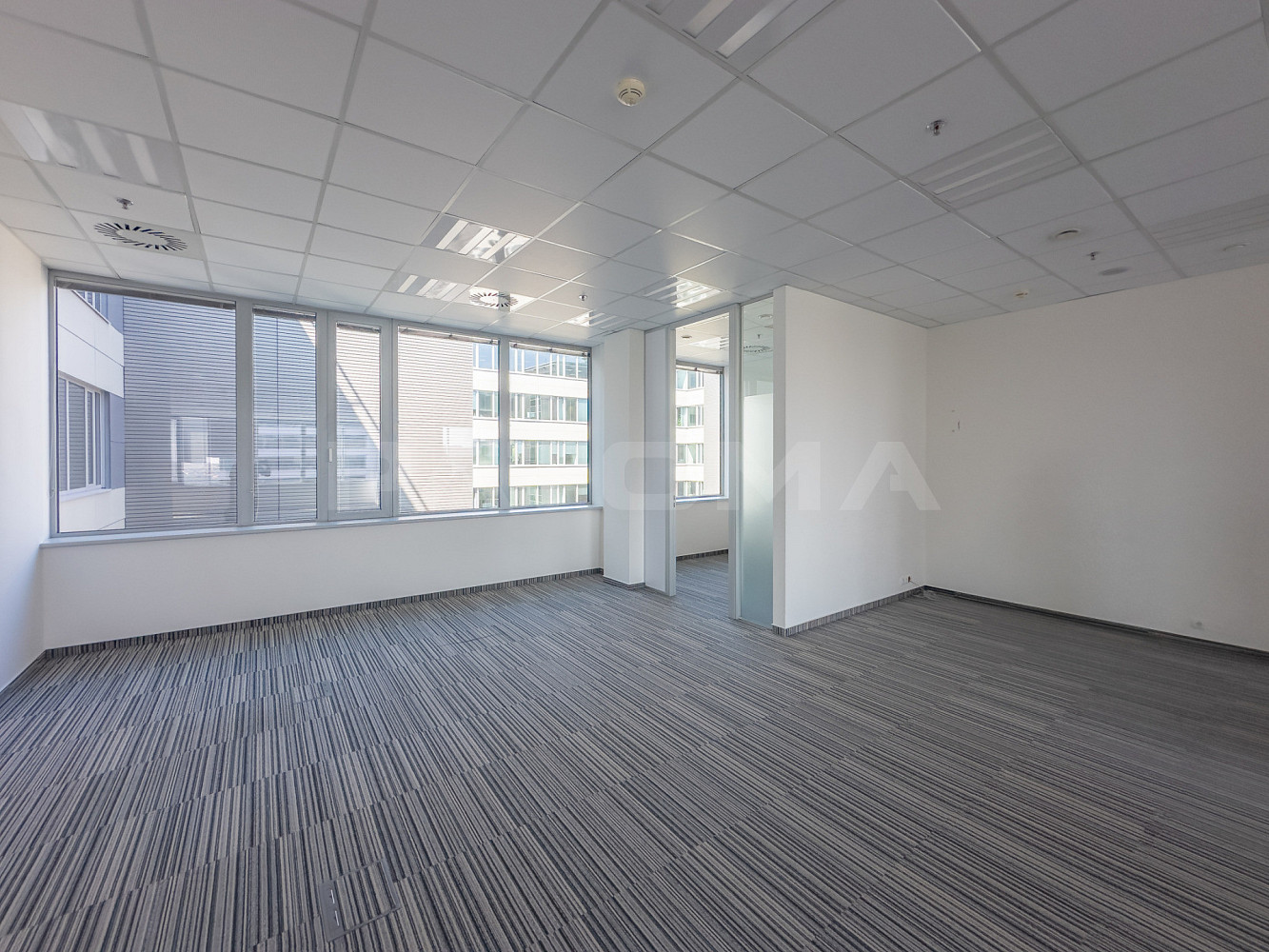 Pronájem kanceláře 659 m² – pohled 6