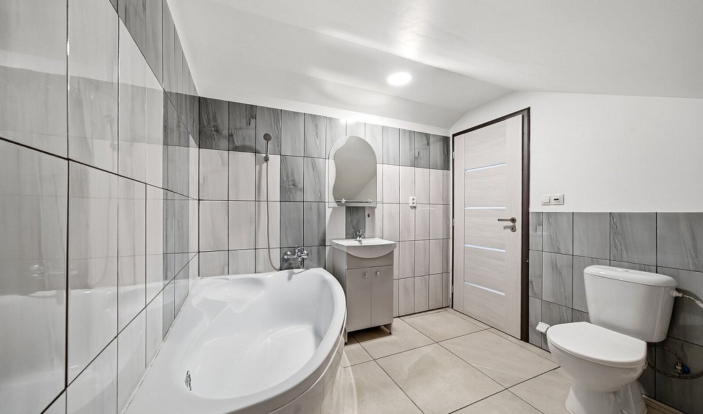 Prodej domu 127 m² s pozemkem 222 m², Ostrava – náhled fotky 8