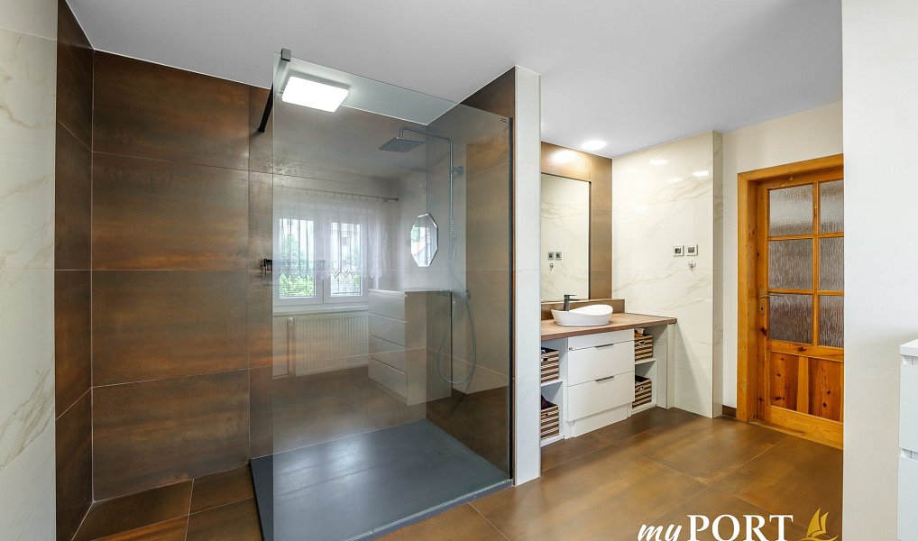 Prodej domu 322 m² s pozemkem 445 m², Chyše – náhled fotky 9