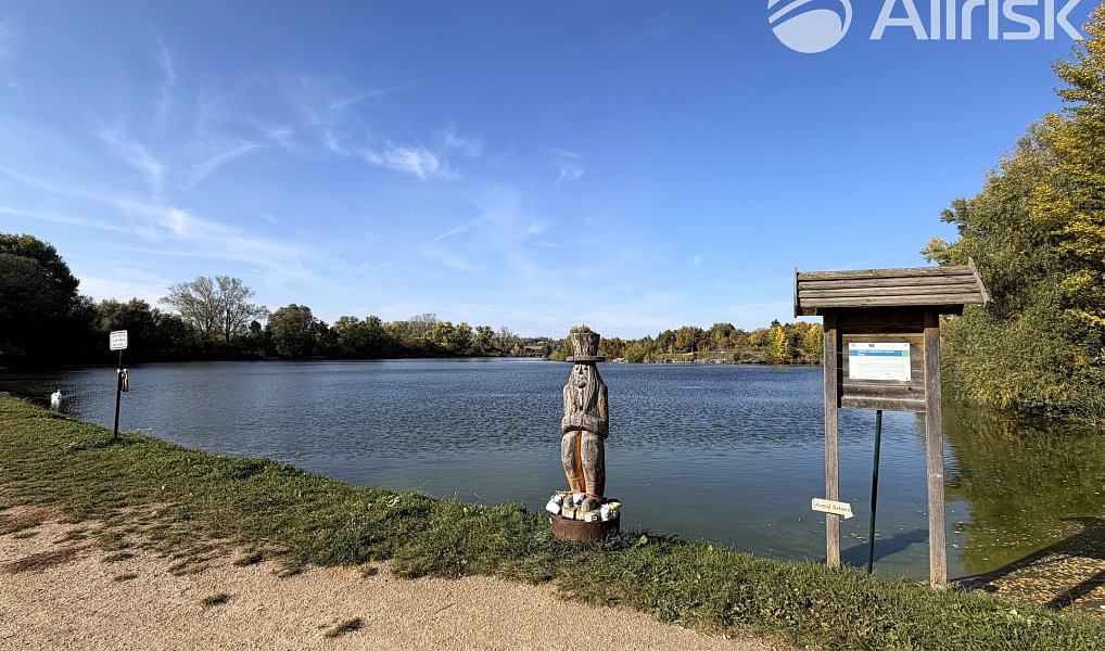Prodej zahrady 910 m², Vojkovice – náhled fotky 2