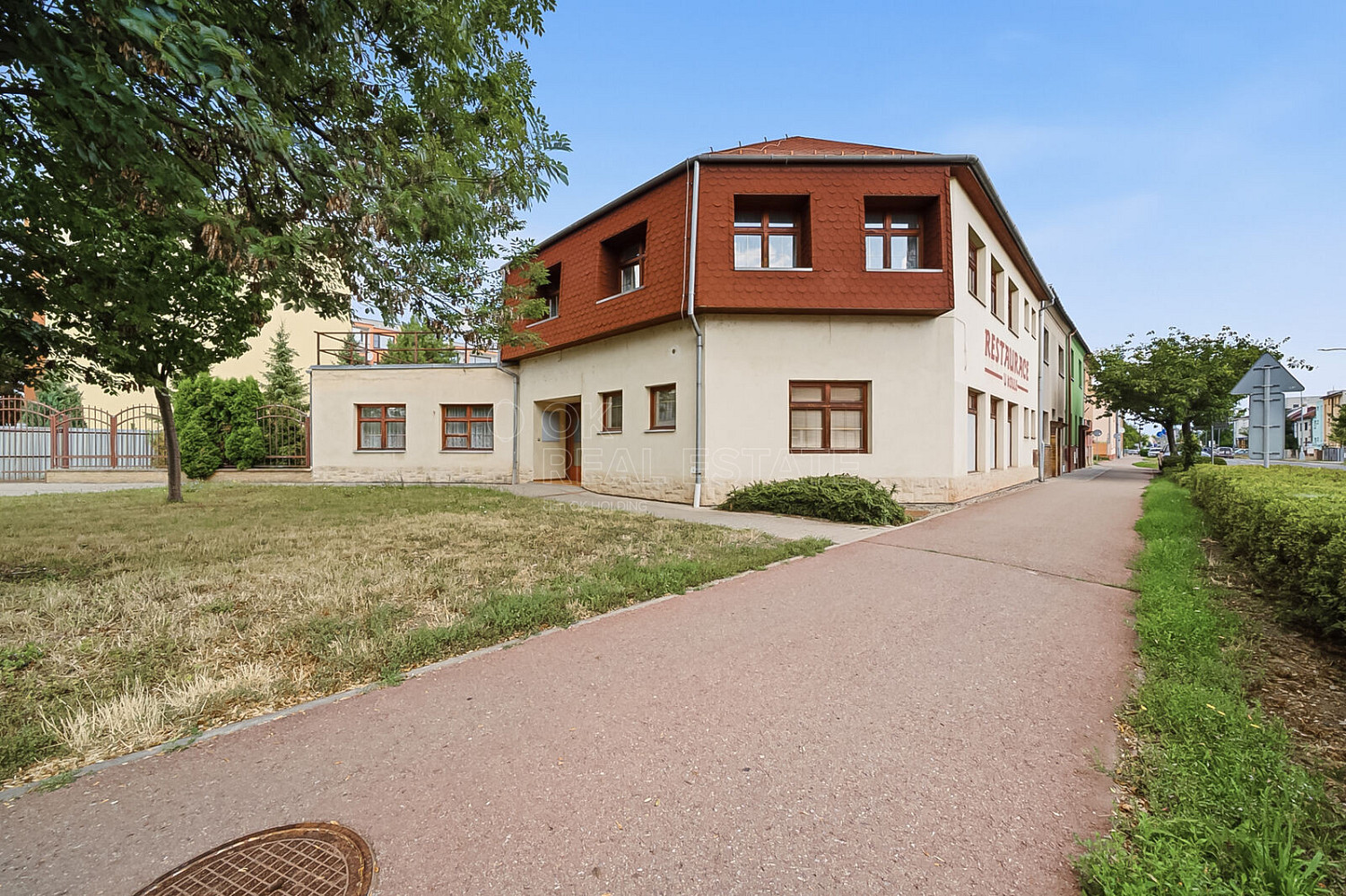 Prodej domu 630 m² s pozemkem 574 m²