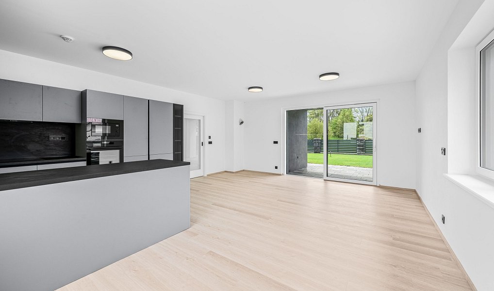 Prodej domu 120 m² s pozemkem 551 m², Líšťany – náhled fotky 9