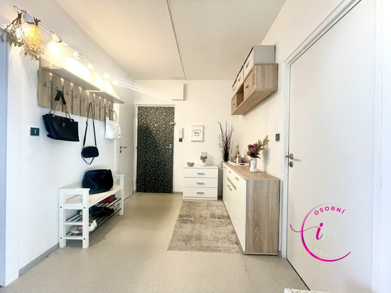 Pronájem bytu 3+1 72 m² – fotografie 3