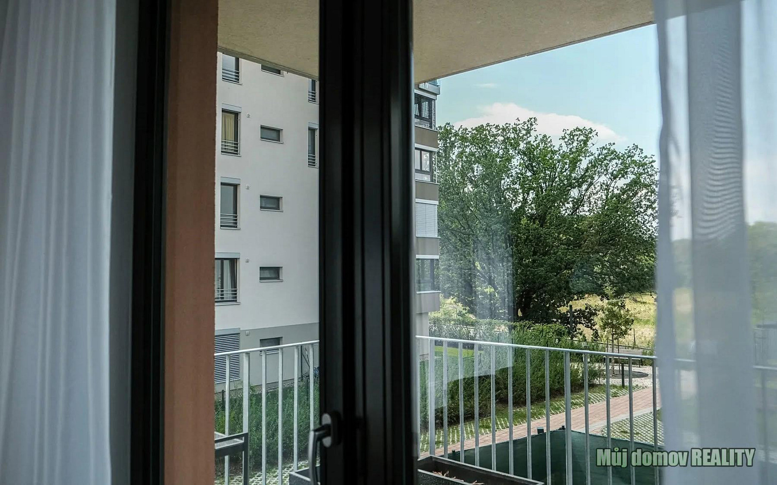 Pronájem bytu 3+kk 86 m² — photo 3