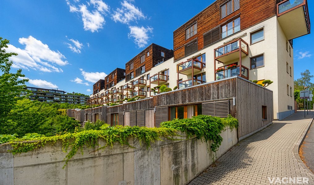 Prodej bytu 4+kk 97 m², Praha – náhled fotky 2