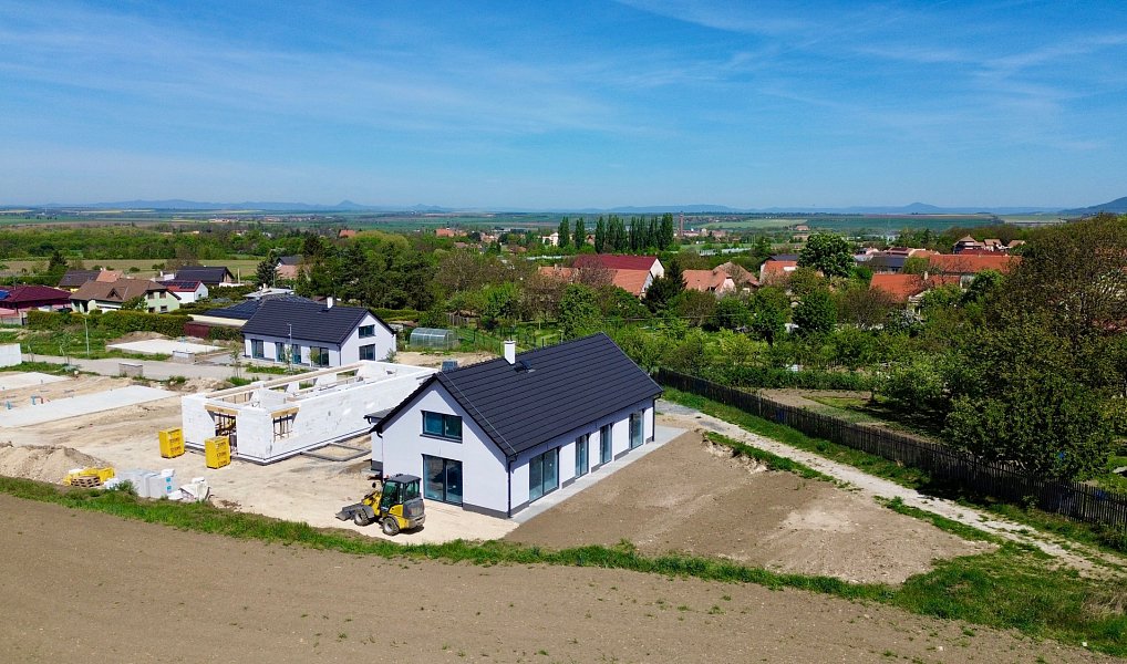 Prodej domu 84 m² s pozemkem 705 m², Velvary – náhled fotky 2