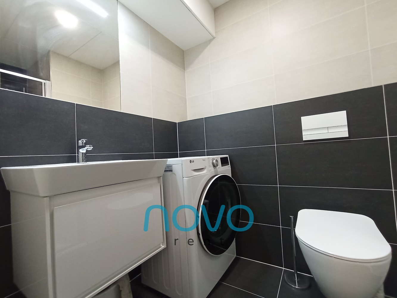 Pronájem bytu 2+kk 37 m² — photo 3