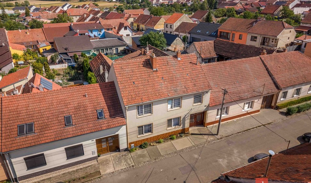 Prodej domu 220 m² s pozemkem 493 m², Blučina – náhled fotky 12