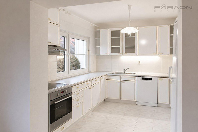 Pronájem domu 365 m² s pozemkem 539 m² — photo 5