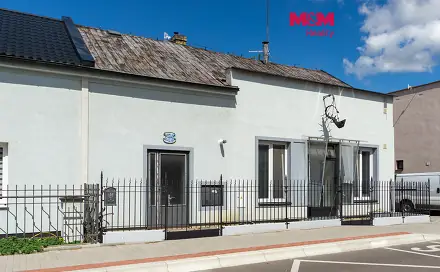 Pronájem bytu 2+kk 55 m², Husova, Holice, okres Pardubice