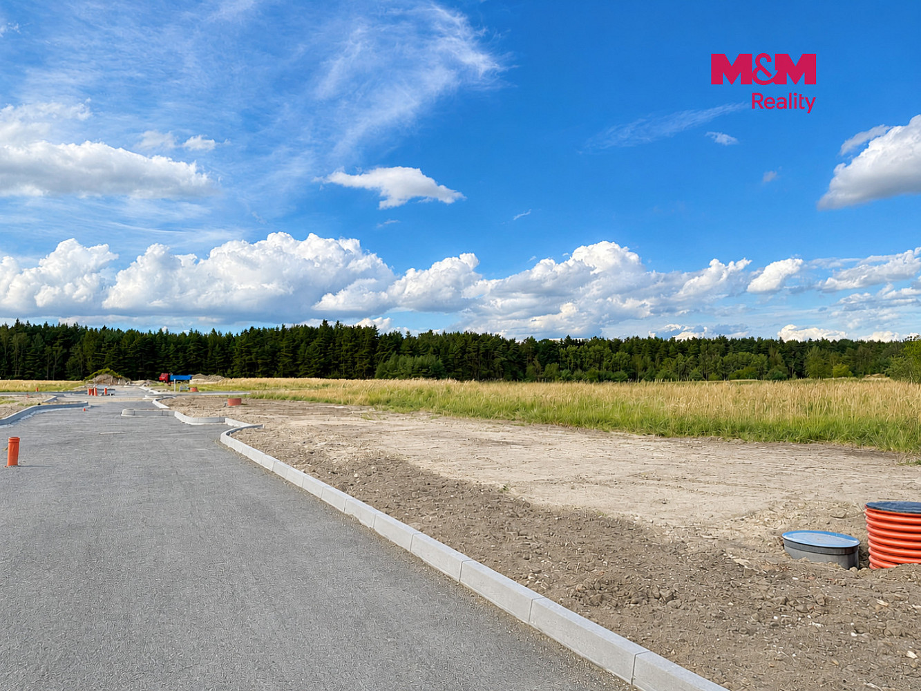 Prodej stavebního pozemku 993 m² – fotografie 3