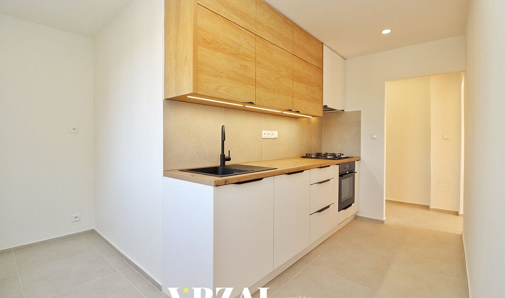 Prodej bytu 3+1 66 m², Plzeň – náhled fotky 3
