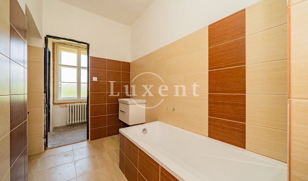 Prodej ubytovacího objektu 3 000 m², Žatec – náhled fotky 14