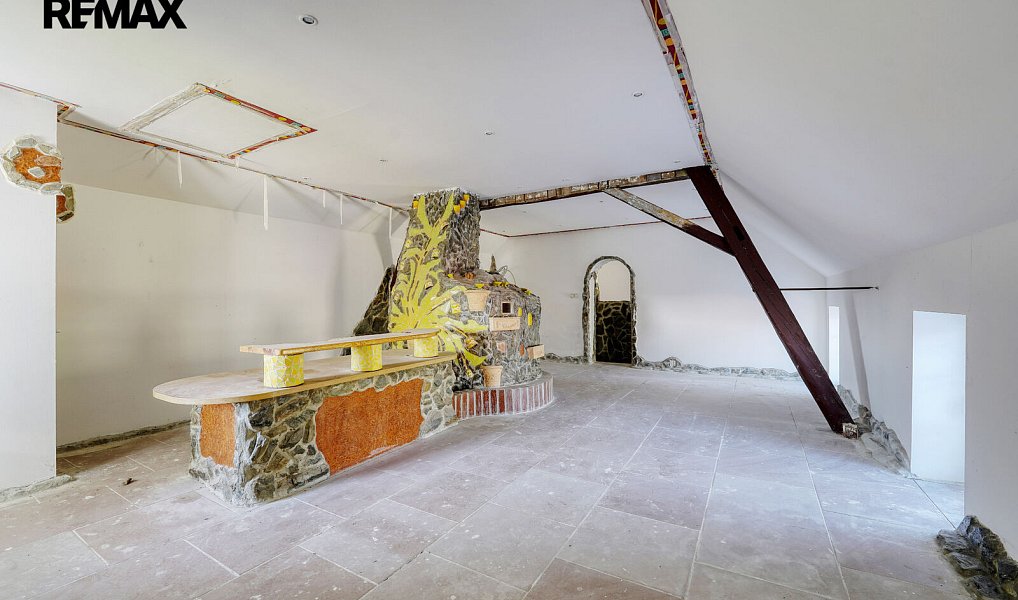 Prodej domu 952 m² s pozemkem 2 493 m², Všeruby – náhled fotky 36
