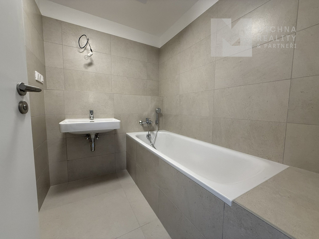 Pronájem bytu 2+kk 53 m² — photo 2