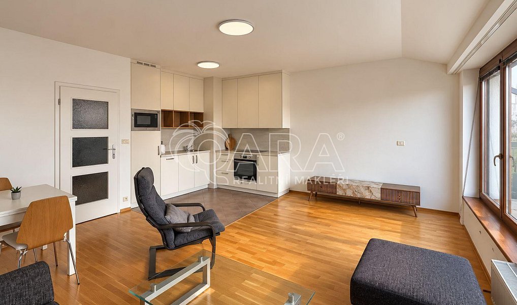 Pronájem bytu 2+kk 64 m², Praha – náhled fotky 4