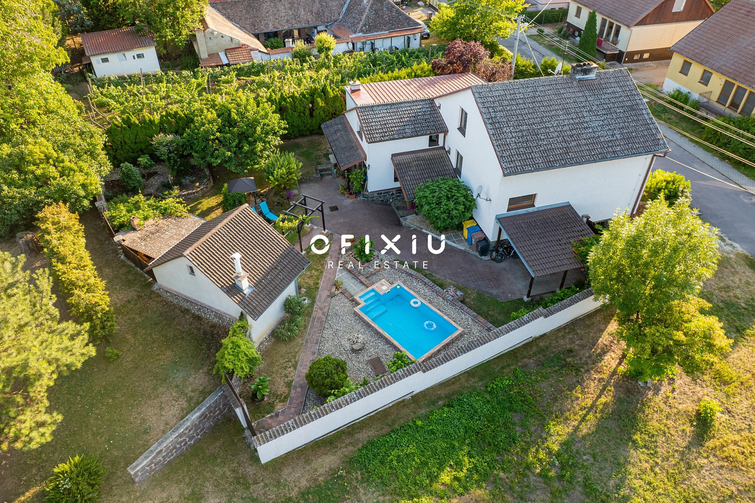 Prodej domu 195 m² s pozemkem 915 m²