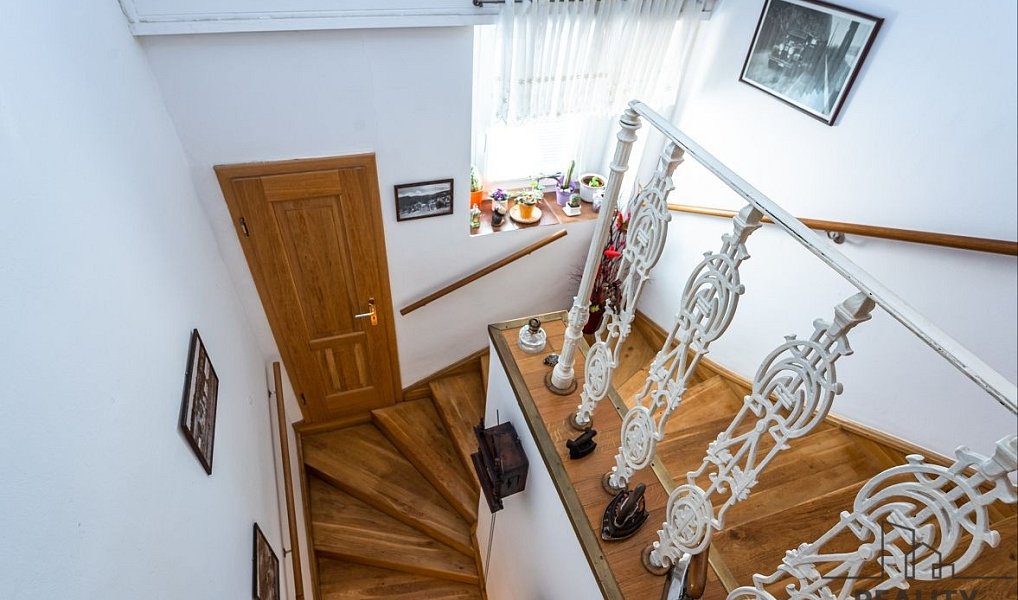 Prodej domu 182 m² s pozemkem 374 m², Praha – náhled fotky 13