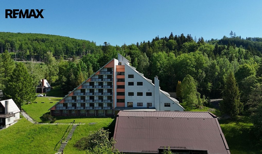 Prodej ubytovacího objektu 12 866 m², Rajnochovice – fotka 1 z 18
