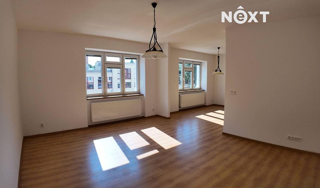 Pronájem bytu 2+kk 81 m², Hradec Králové – náhled fotky 2