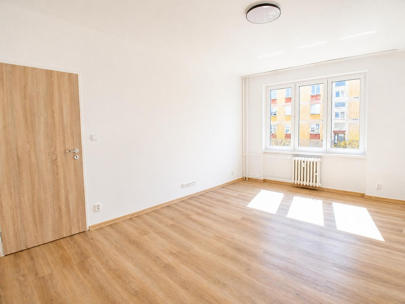 Pronájem bytu 2+1 55 m² — photo 3