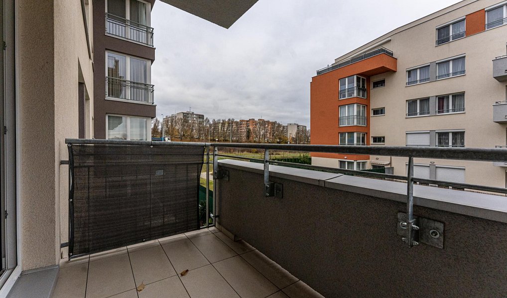 Pronájem bytu 3+kk 78 m², Praha – náhled fotky 8