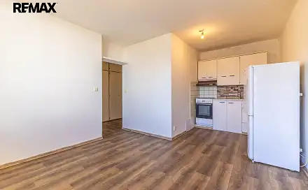 Prodej bytu 1+kk 35 m², Ostravská, Kladno - Kročehlavy