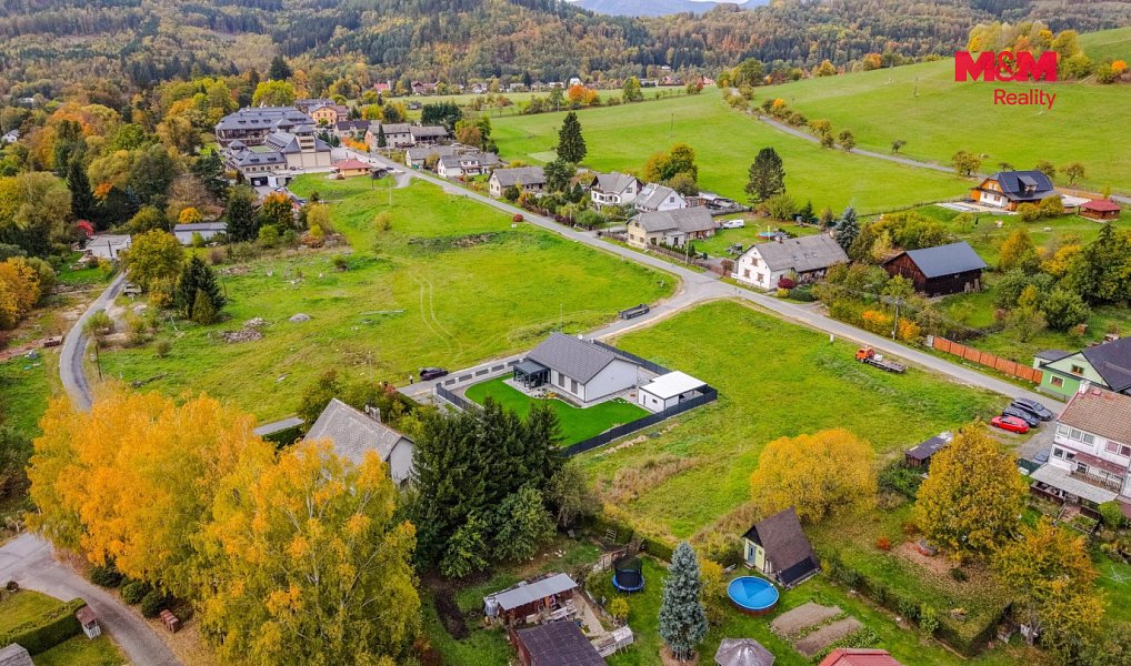 Prodej stavebního pozemku 1 099 m², Sobotín – náhled fotky 5