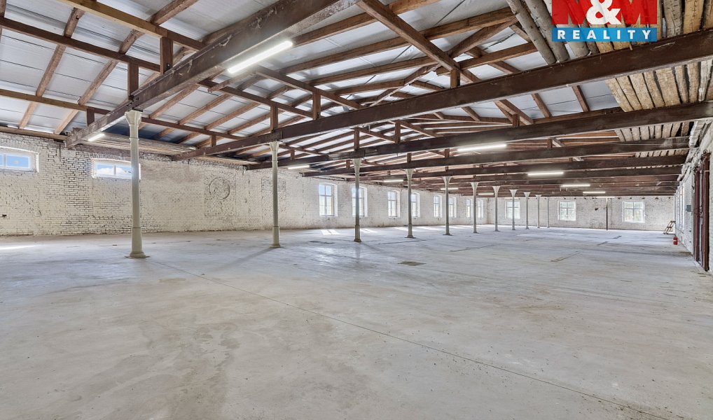Pronájem výrobních prostor 884 m², Višňová – náhled fotky 2